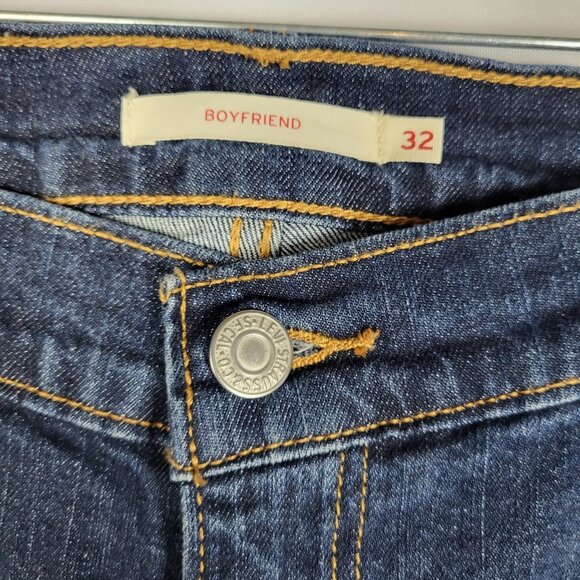 Levis Boyfriend Jeans Women's 32 Waist Cropped Distressed Dark Wash NEW - Picture 5 of 10